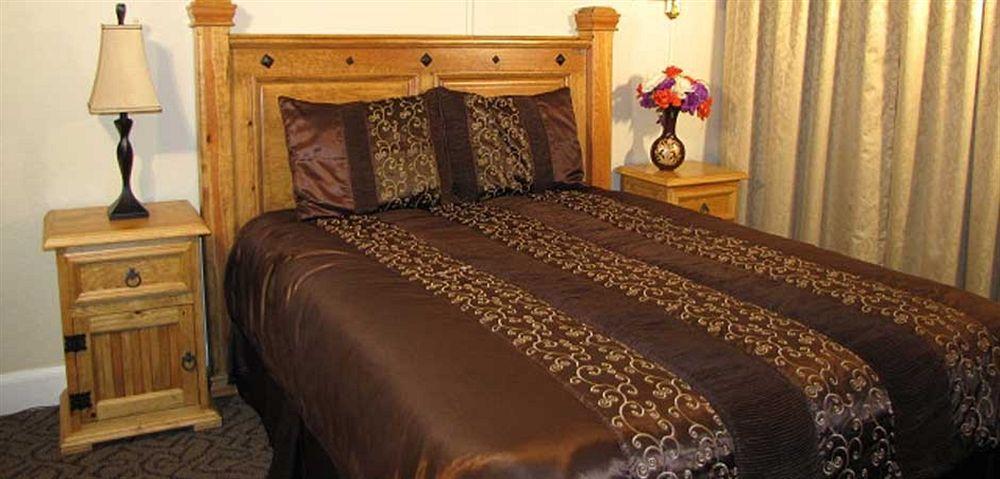 Monte Vista Monte Villa Hotel מראה חיצוני תמונה